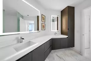 851 NE 1st Ave, Miami, FL 33132 - Photo 12