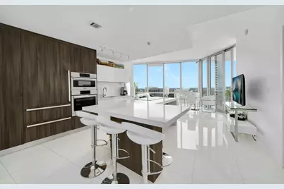 851 NE 1st Avenue #2410, Miami, FL 33132 - Photo 4
