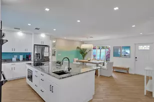 201 SE 11th St, Pompano Beach, FL 33060 - Photo 6