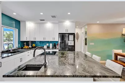 201 SE 11th Street, Pompano Beach, FL 33060 - Photo 16