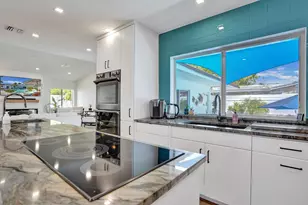 201 SE 11th St, Pompano Beach, FL 33060 - Photo 10