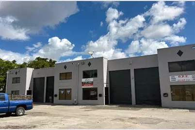 1750 W 39th Place #1005, Hialeah, FL  - Photo 1