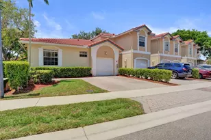 11646 NW 47th Dr, Coral Springs, FL 33076 - Photo 2