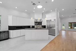 201 NE 4th St, Boca Raton, FL 33432 - Photo 12