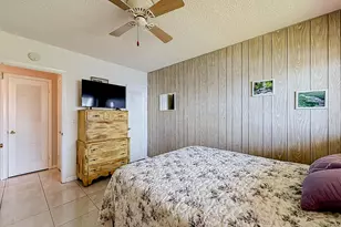 1050 SW 11th St, Hallandale Beach, FL 33009 - Photo 16