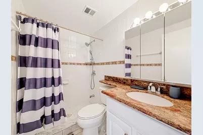 1050 SW 11th Street #L2, Hallandale Beach, FL 33009 - Photo 14