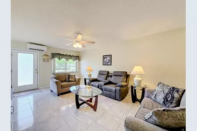 1050 SW 11th Street #L2, Hallandale Beach, FL 33009 - Photo 8