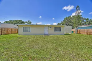 5204 Deanna Ln, Fort Pierce, FL 34946 - Photo 6