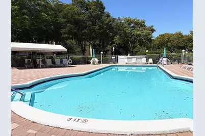1055 Country Club Drive #404, Margate, FL 33063 - Photo 32