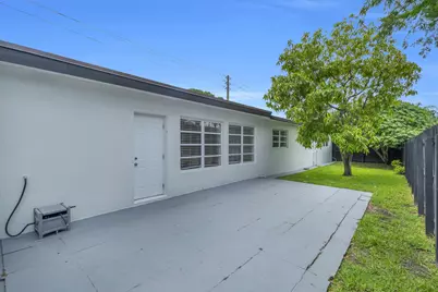 3262 Pierce Street, Hollywood, FL 33021 - Photo 20