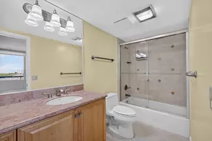 4000 N Ocean Dr, Singer Island, FL 33404 - Photo 42