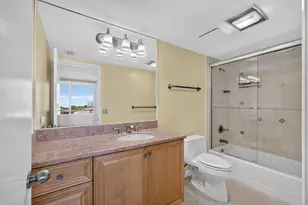 4000 N Ocean Dr, Singer Island, FL 33404 - Photo 40