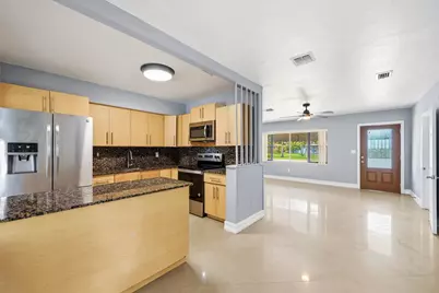740 E Evanston Circle E, Fort Lauderdale, FL 33312 - Photo 16