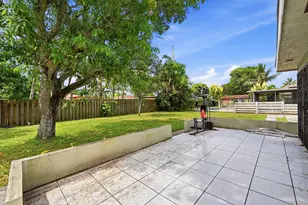 740 E Evanston Circle E, Fort Lauderdale, FL 33312 - Photo 36