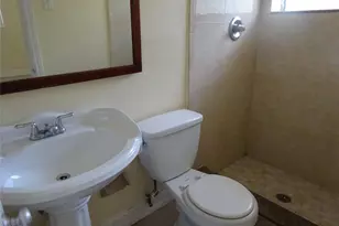 740 E Evanston Circle E, Fort Lauderdale, FL 33312 - Photo 4