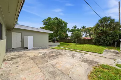 740 E Evanston Circle E, Fort Lauderdale, FL 33312 - Photo 34