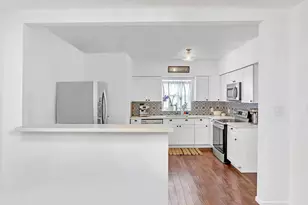 784 NE 81st St, Miami, FL 33138 - Photo 8
