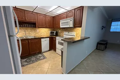 3300 W Rolling Hills Circle #708, Davie, FL 33328 - Photo 4