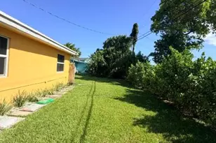 19720 NW 12th Ct, Miami, FL 33169 - Photo 12