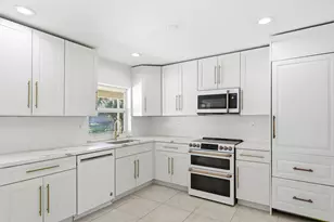 1430 NW 73rd Ave NW, Plantation, FL 33313 - Photo 12