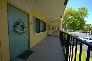 1523 Meadows Cir W, Boynton Beach, FL 33436 - Photo 2