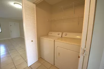1523 Meadows Circle W, Boynton Beach, FL 33436 - Photo 6