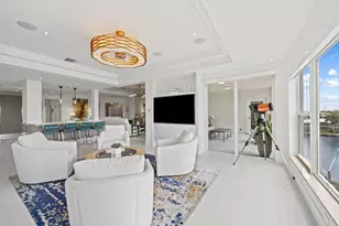 1050 Seminole Dr, Fort Lauderdale, FL 33304 - Photo 14
