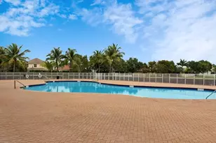 127 Palm Beach Plantation Blvd, West Palm Beach, FL 33411 - Photo 34