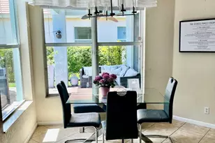 127 Palm Beach Plantation Blvd, West Palm Beach, FL 33411 - Photo 6