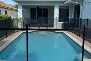 127 Palm Beach Plantation Blvd, West Palm Beach, FL 33411 - Photo 10