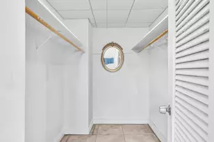 3901 S Ocean Dr, Hollywood, FL 33019 - Photo 24