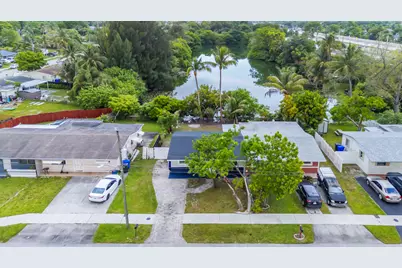 1523 SW 68th Way, North Lauderdale, FL 33068 - Photo 30