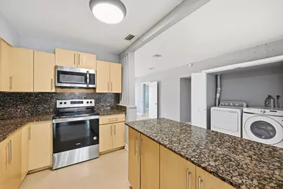 740 E Evanston Circle E, Fort Lauderdale, FL 33312 - Photo 20