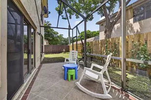 1726 Shoreside Cir, Wellington, FL 33414 - Photo 18