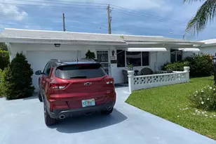1101 Leisure Ln, Boynton Beach, FL 33426 - Photo 2