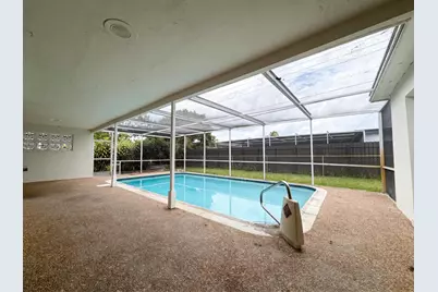 7141 Harbour Boulevard, Miramar, FL 33023 - Photo 24