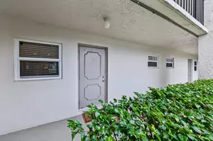 9420 Poinciana Pl, Davie, FL 33324 - Photo 1