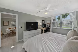 9420 Poinciana Pl, Davie, FL 33324 - Photo 34
