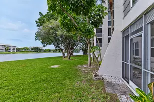 9420 Poinciana Pl, Davie, FL 33324 - Photo 40