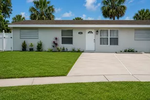 1545 S 24th Ct, West Palm Beach, FL 33404 - Photo 2