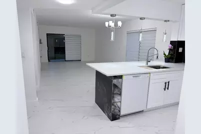 300 E Club Circle #107, Boca Raton, FL 33431 - Photo 2