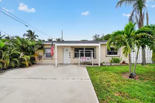 512 SE 1st St, Boynton Beach, FL 33435 - Photo 1