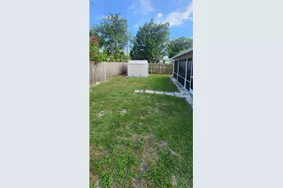 512 SE 1st Street, Boynton Beach, FL 33435 - Photo 12