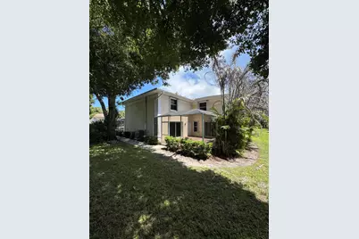 1536 N Lawnwood Circle #3, Fort Pierce, FL 34950 - Photo 2