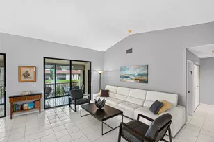 10223 N Circle Lake Dr, Boynton Beach, FL 33437 - Photo 6