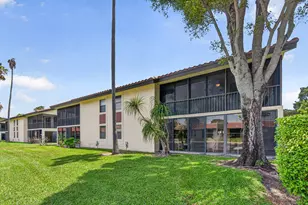 10223 N Circle Lake Dr, Boynton Beach, FL 33437 - Photo 32