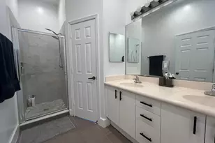 522 Live Oak Ln, Weston, FL 33327 - Photo 16