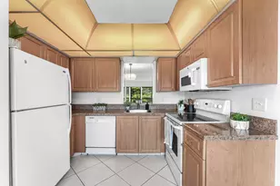 7301 Amberly Ln, Delray Beach, FL 33446 - Photo 14