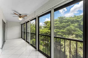 7301 Amberly Ln, Delray Beach, FL 33446 - Photo 2