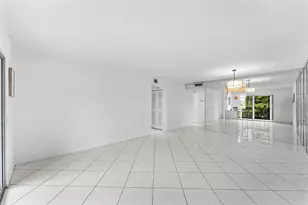 7301 Amberly Ln, Delray Beach, FL 33446 - Photo 8